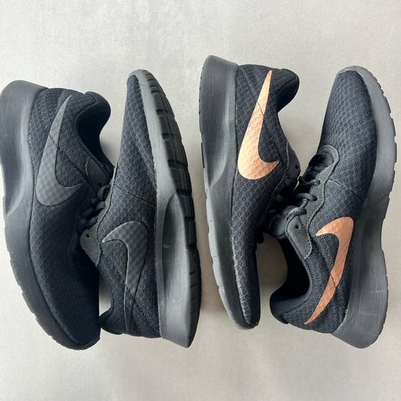 Nike Shoes - Bundle of 2 NIKE Tanjun Black Gold sneakers athletic size 7 running gym trainers
